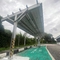 Colonne simple de parking en aluminium de panneau solaire, parking solaire d'auvent de terre plate